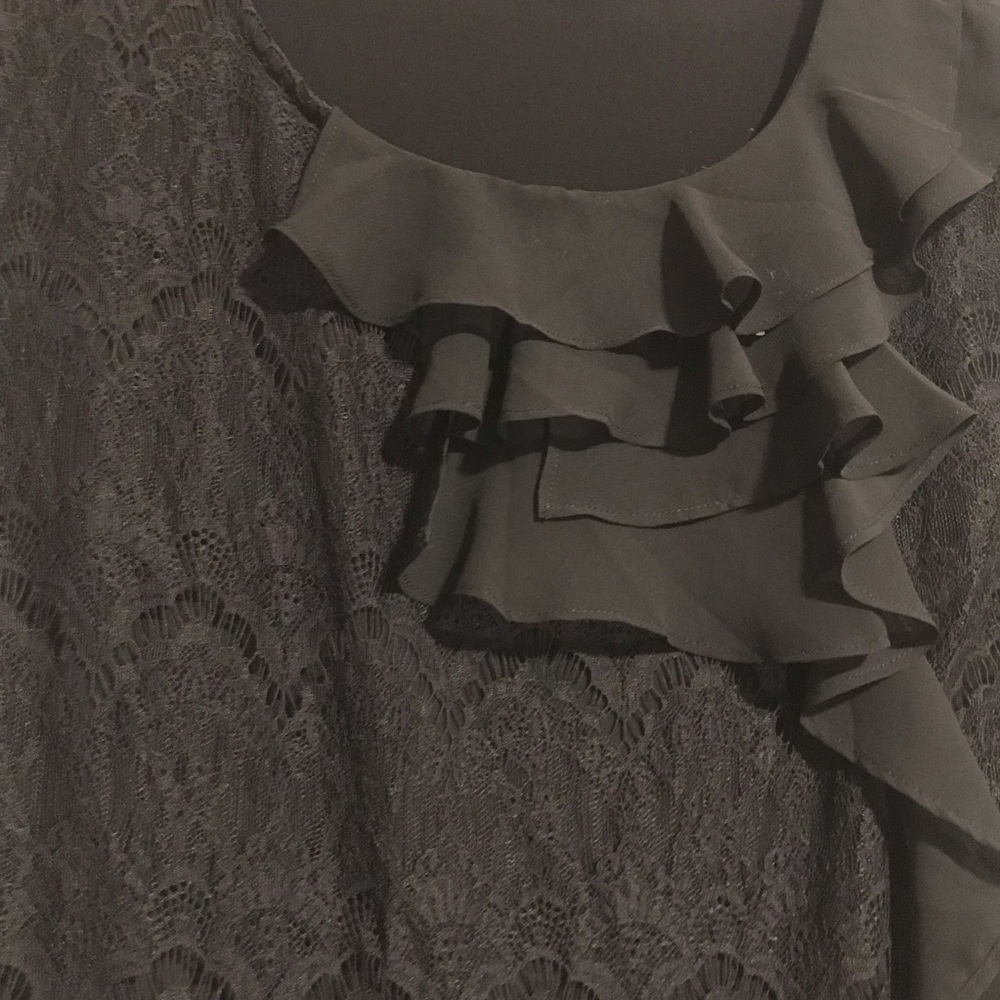 Lace and Ruffle Top - Picture 2 of 5